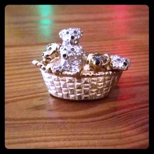 Authentic Carolee pin